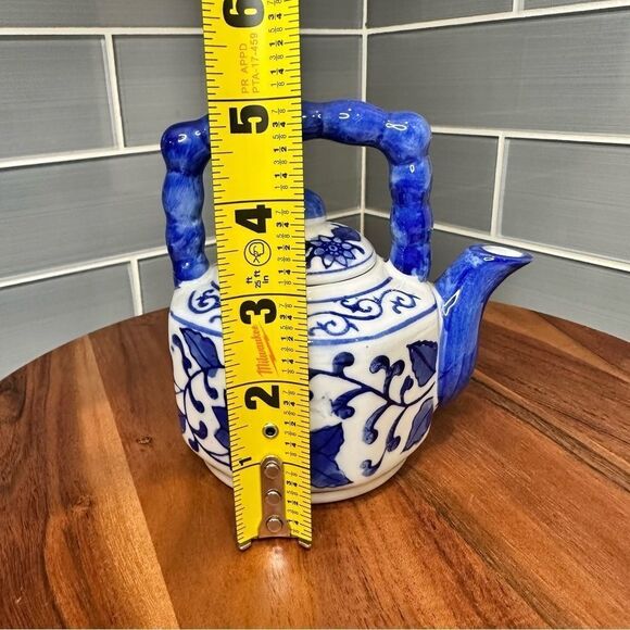Bombay Company Chinoiserie Teapot Decorative Use Blue White Asian Floral Vintage - Picture 6 of 7